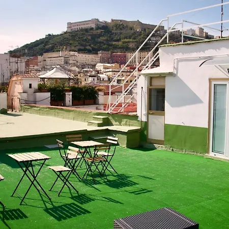 ベッド・アンド・ブレックファスト C Era Volta ナポリ