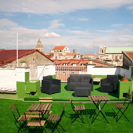 ベッド・アンド・ブレックファスト C Era Volta ナポリ